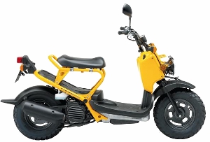 Zoomer Yellow 2010